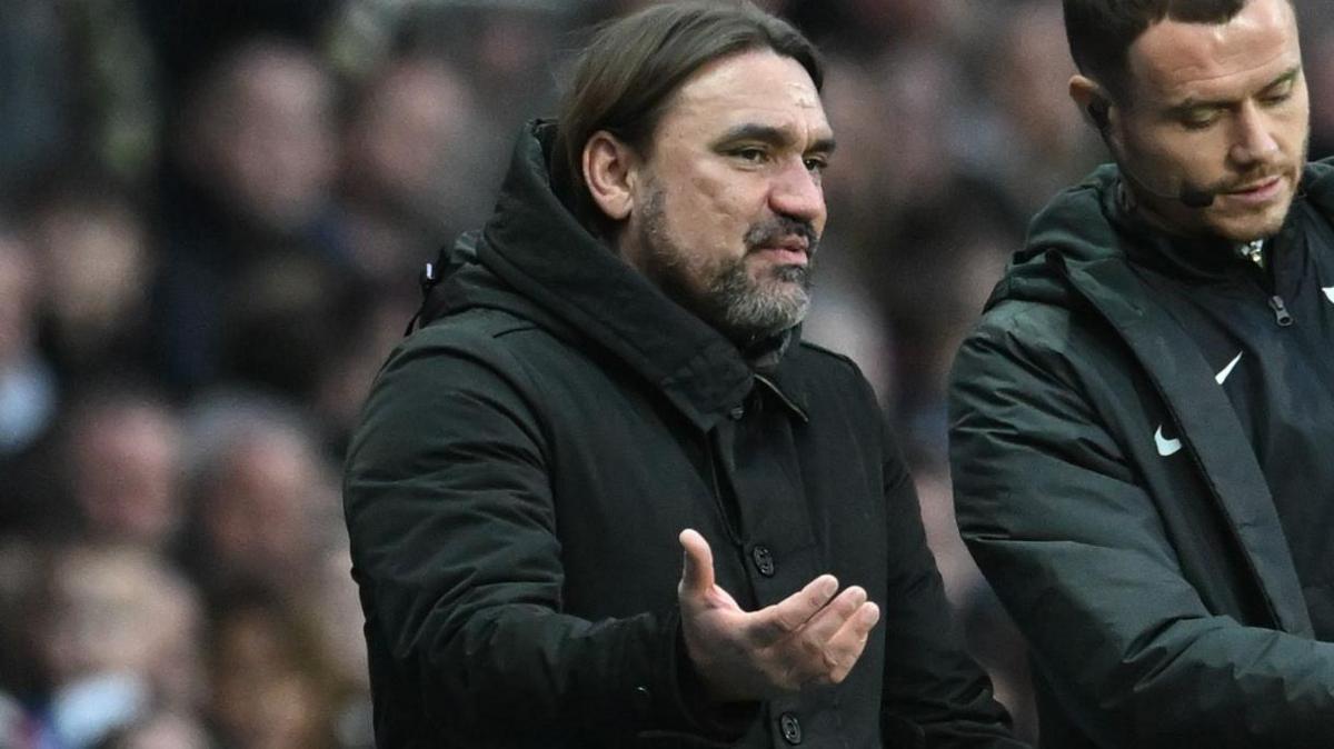 Leeds boss Daniel Farke looks upset