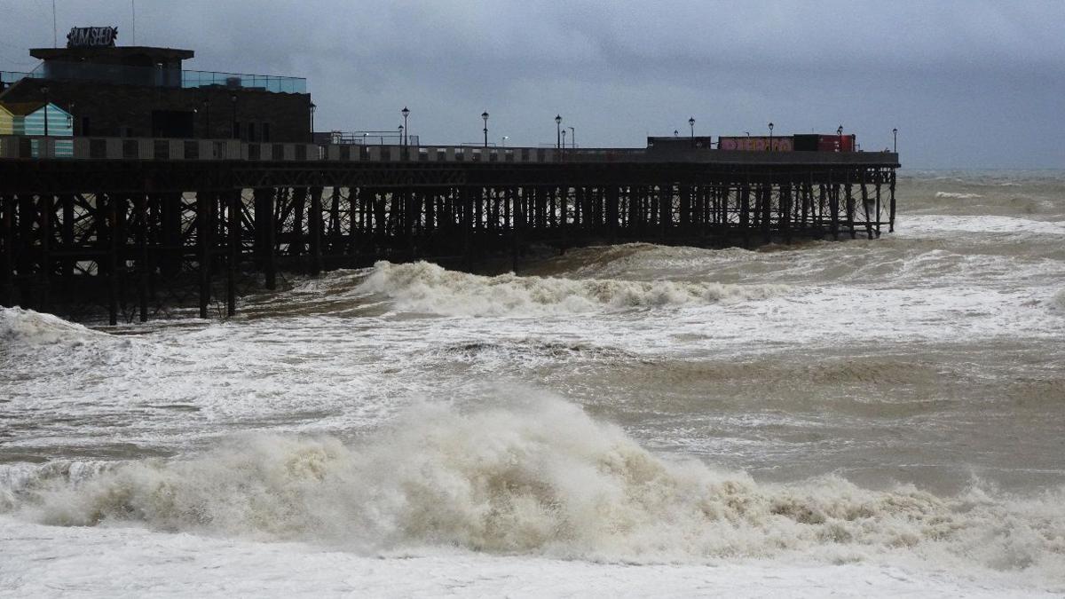  Large waves crashing into Hastings beach