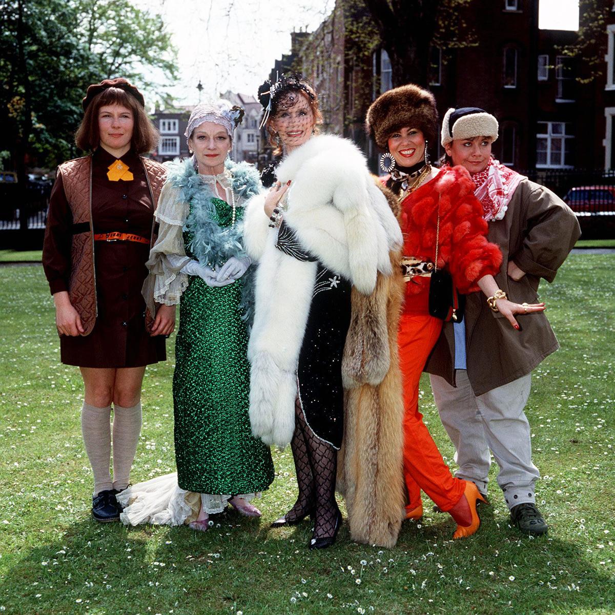 French and Saunders in the sitcom Girls on Top