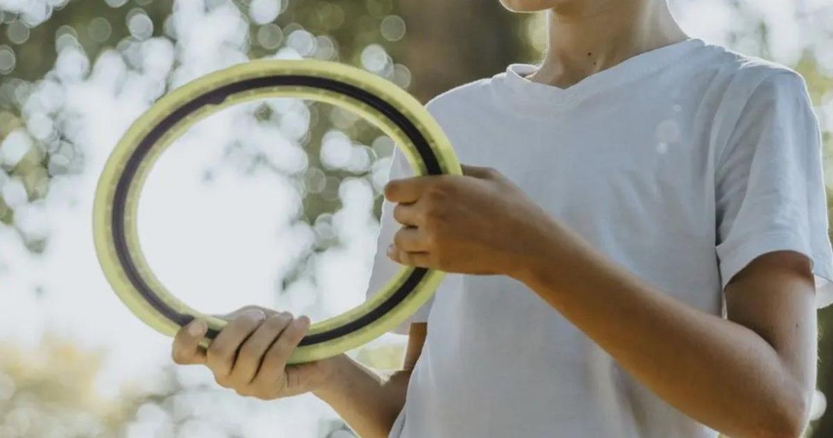 ring frisbee