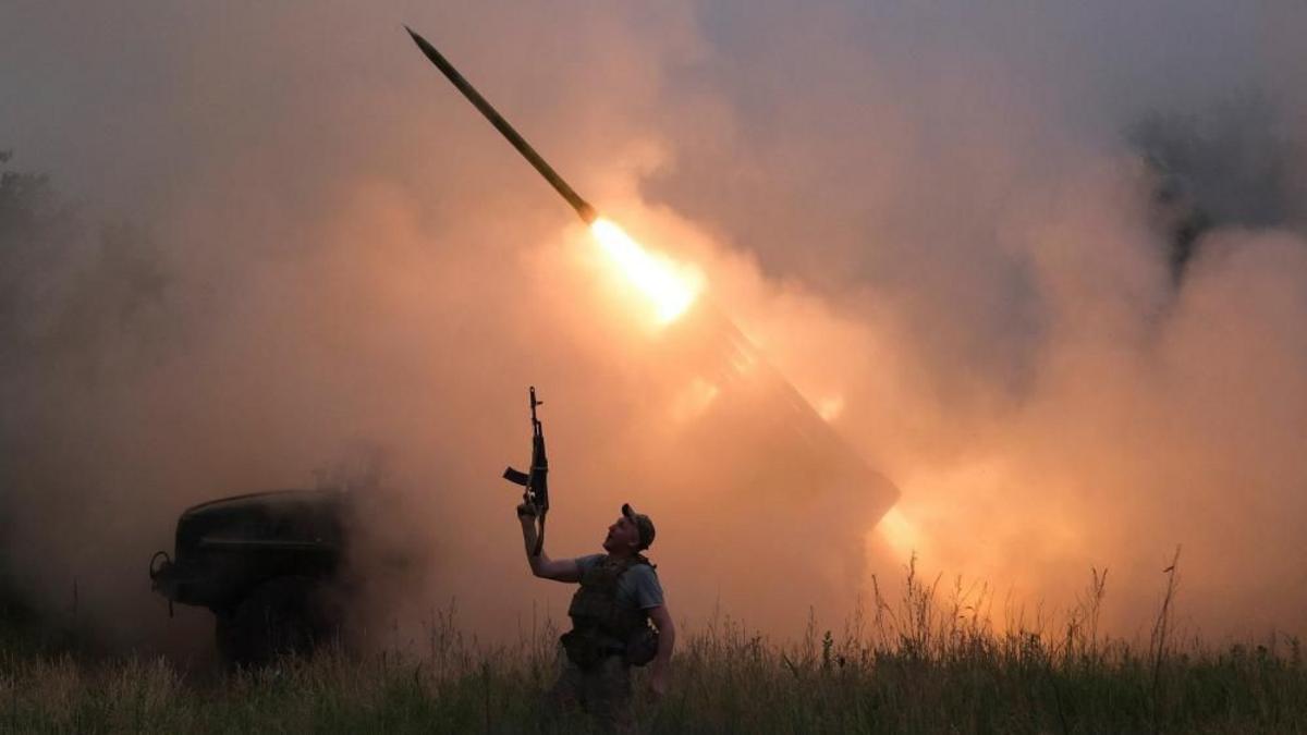 Russian troop build-up threatens city seen as key to seizing Ukraine's Donbas
