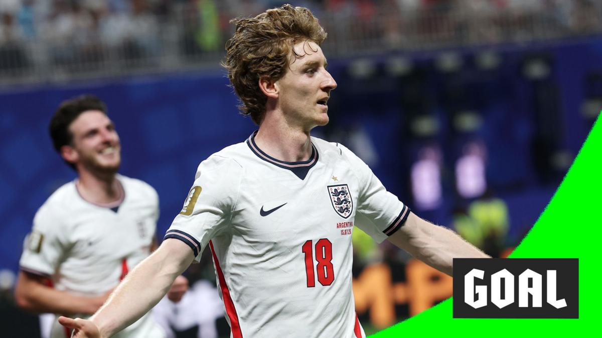 Gordon pone a Inglaterra por delante ante Argentina en un duelo de selecciones de élite
