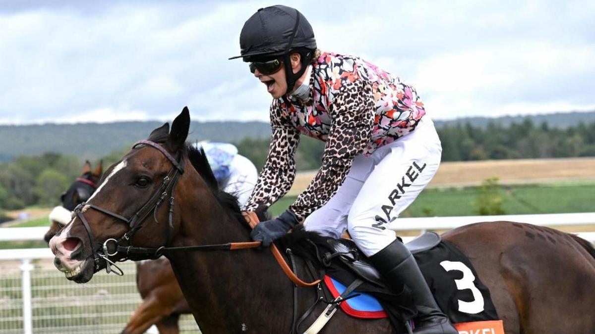 Sophie Forsyth mid-race during the 2025 Markel Magnolia Cup on Thursday, 31 July, at Goodwood Racecourse in Chichester, West Sussex.