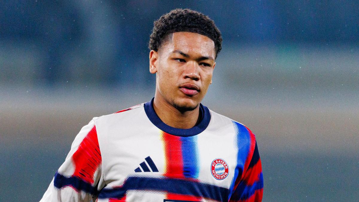 Why Bayern may have to play 16-year-old in goal