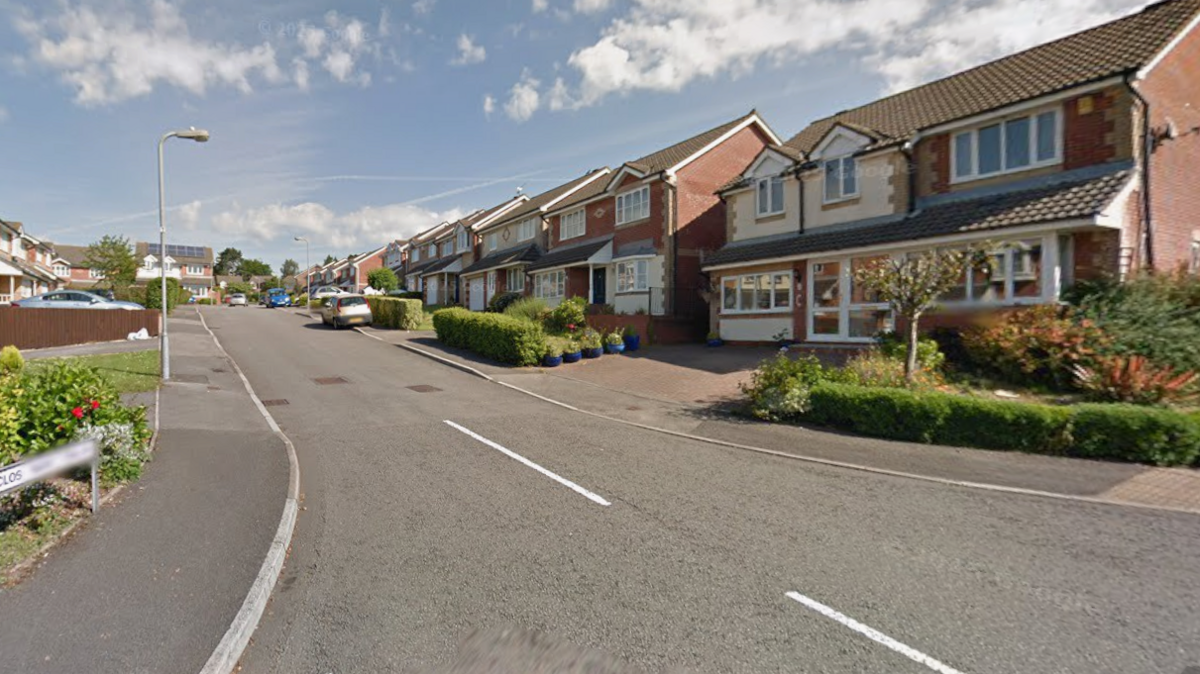 Clos Nant Mwlan, Pontprennau, Caerdydd