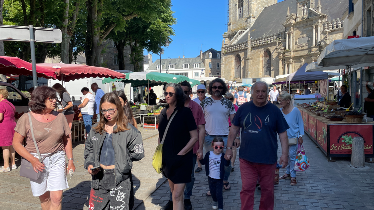 Auray market