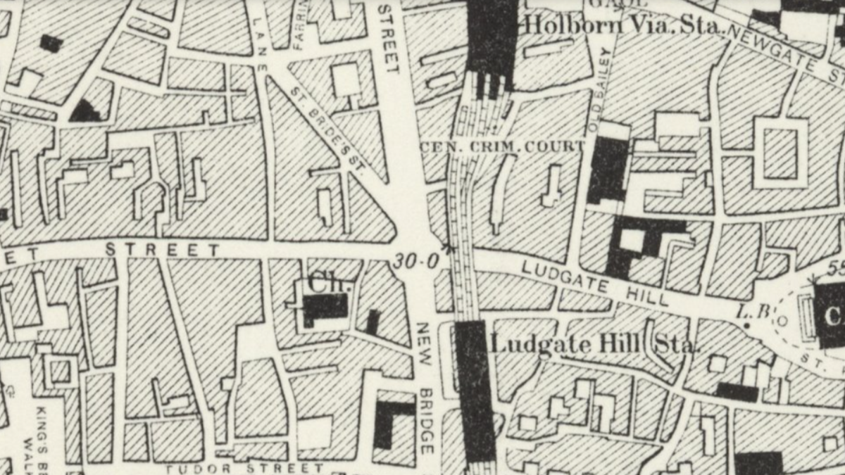 The map shows a built up London very familiar to today. Lots of buildings and winding small roads, with criminal courts now visible.