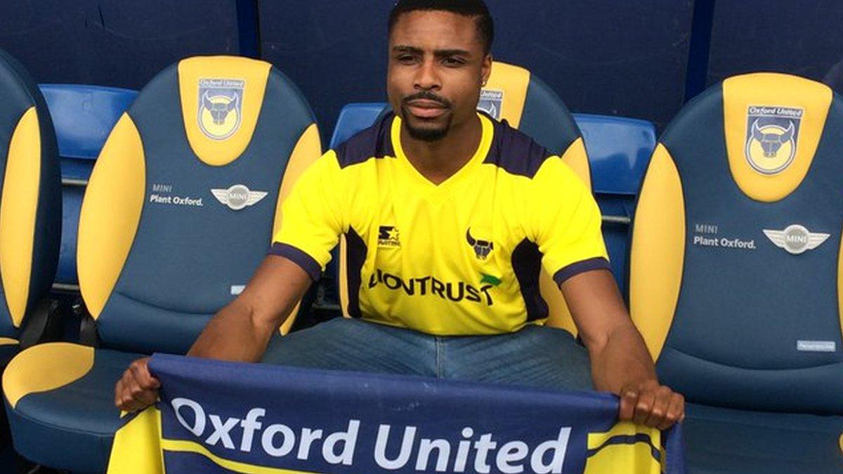 Jonathan Obika signs for Oxford United