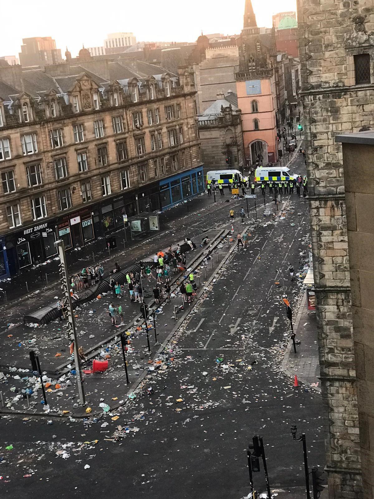 Rubbish in Trongate