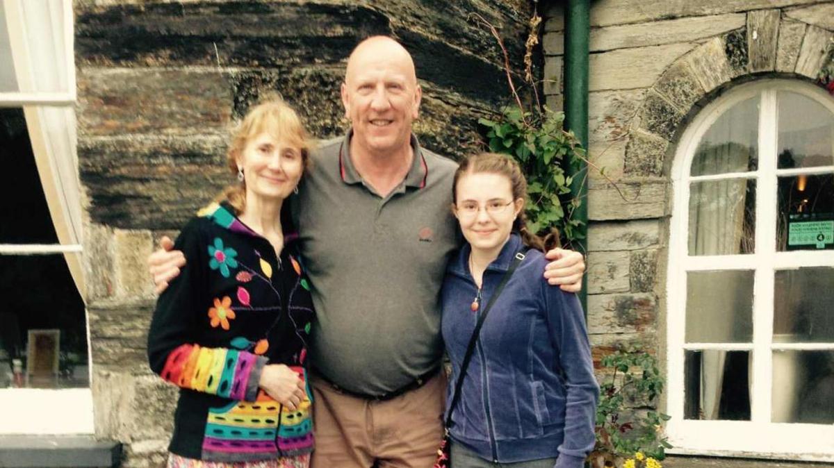 Gwilym, Karin a Lauren