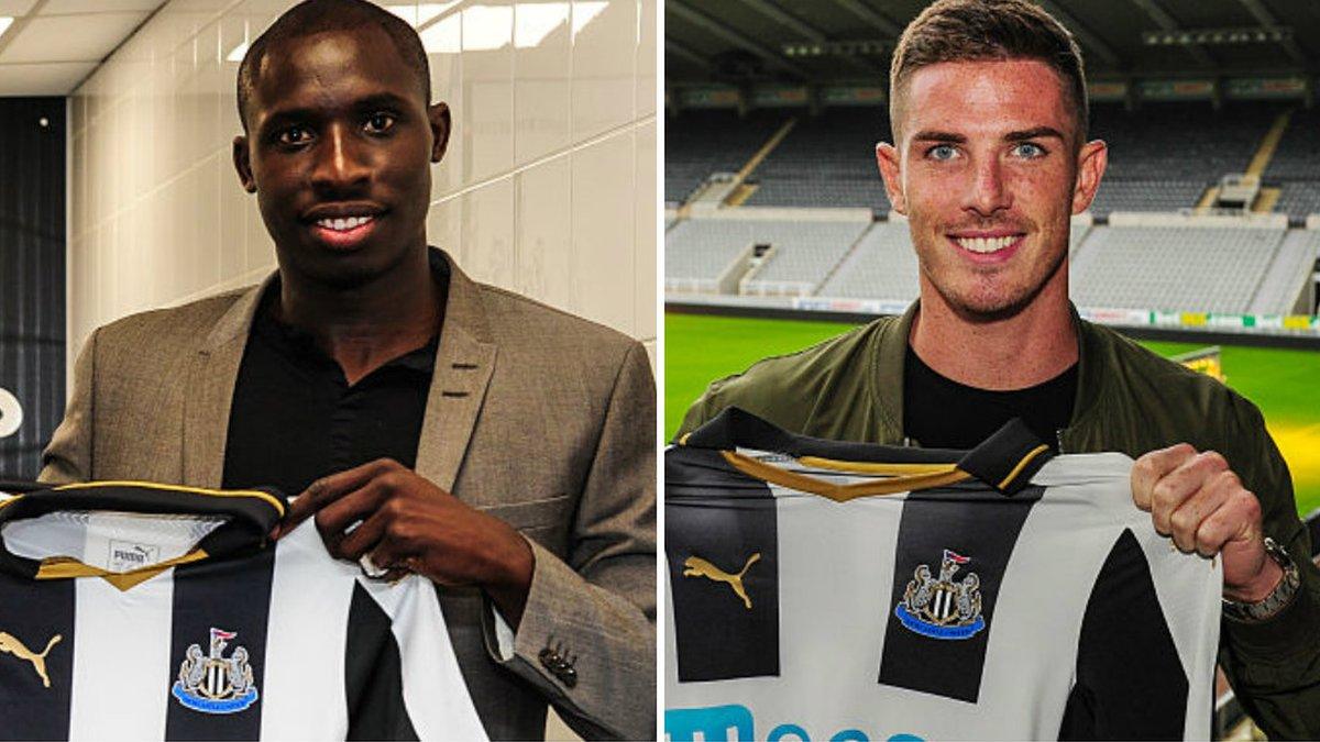 Mohamed Diame (left) & Ciaran Clark