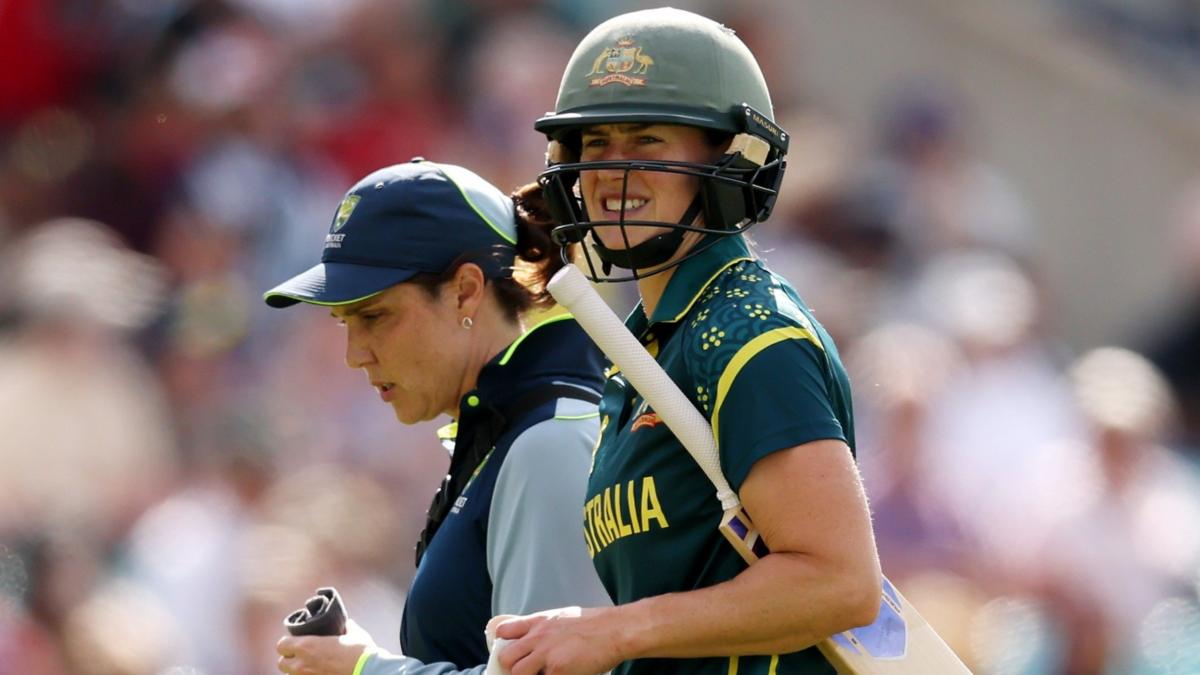 Perry injury scare mars Australia's eight-wicket