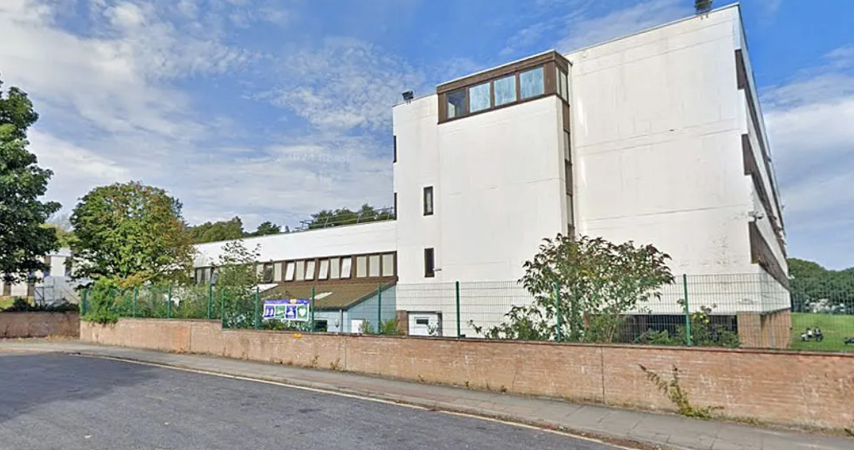 Àrd-sgoil Bhaile Theàrlaich