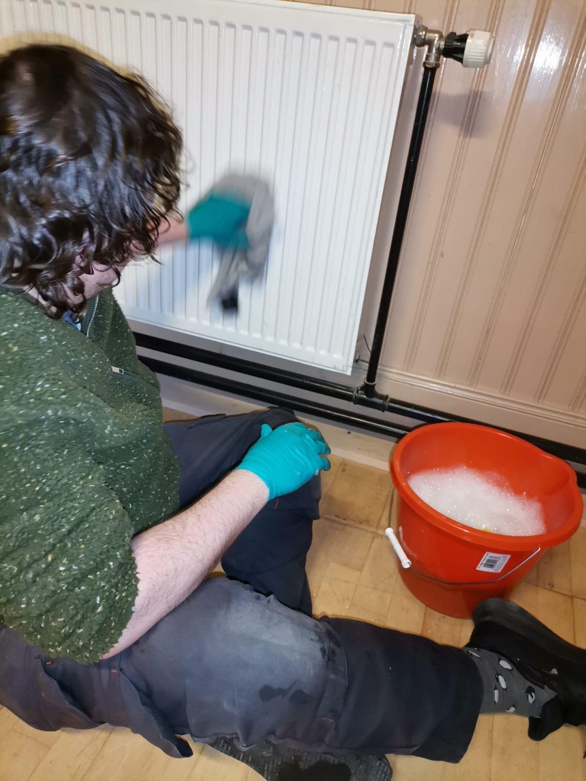 Obair sgioblachaidh aig Cultarlann Inbhir Nis