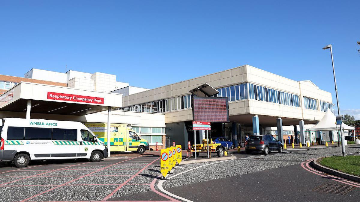 Outside Craigavon Area Hospital. Two ambulances in front of Respiratory Emergency Unit