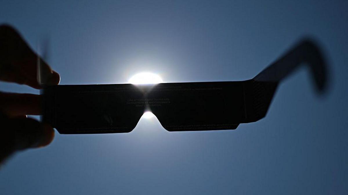 UK Solar Eclipse Weather: Clear for Most, Cloudy Up North