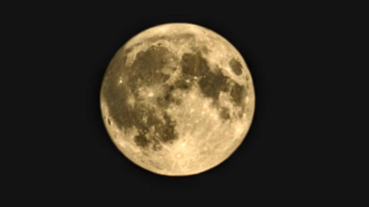 Image of the supermoon