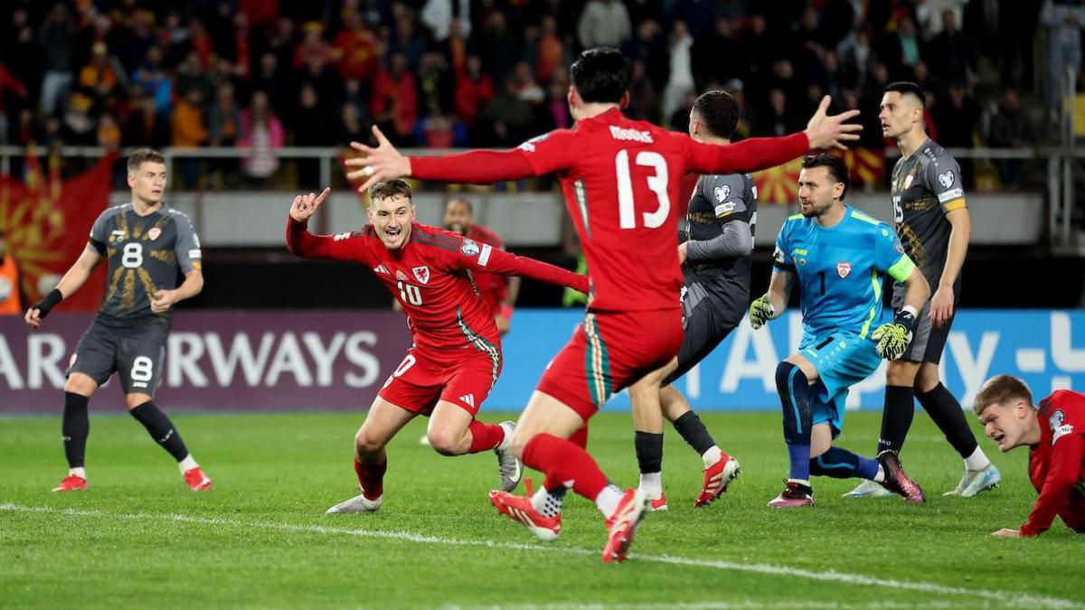David Brooks yn sgorio wrth i Gymru gael gêm gyfartal 1-1 yn erbyn Gogledd Macedonia yn rowndiau rhagbrofol Cwpan y Byd