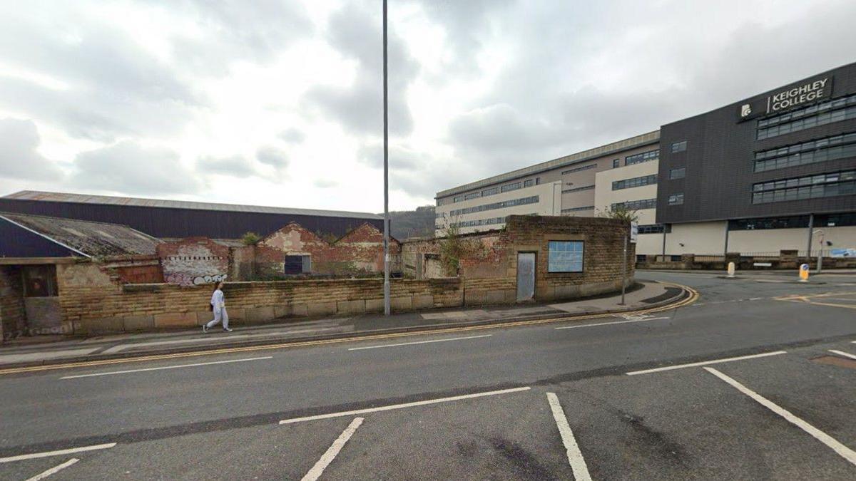 Site of development on corner of two roads in Keighley