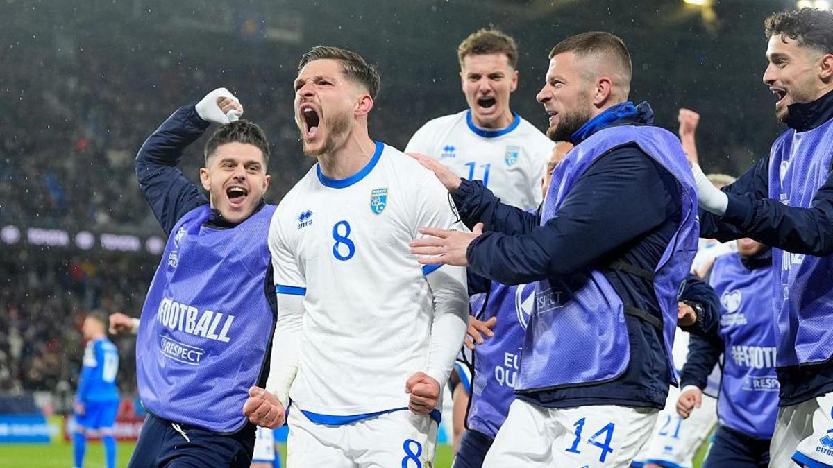 Kosovo sueña con hacer historia mundialista: la emocionante travesía de una nación que nació entre la guerra y el fútbol
