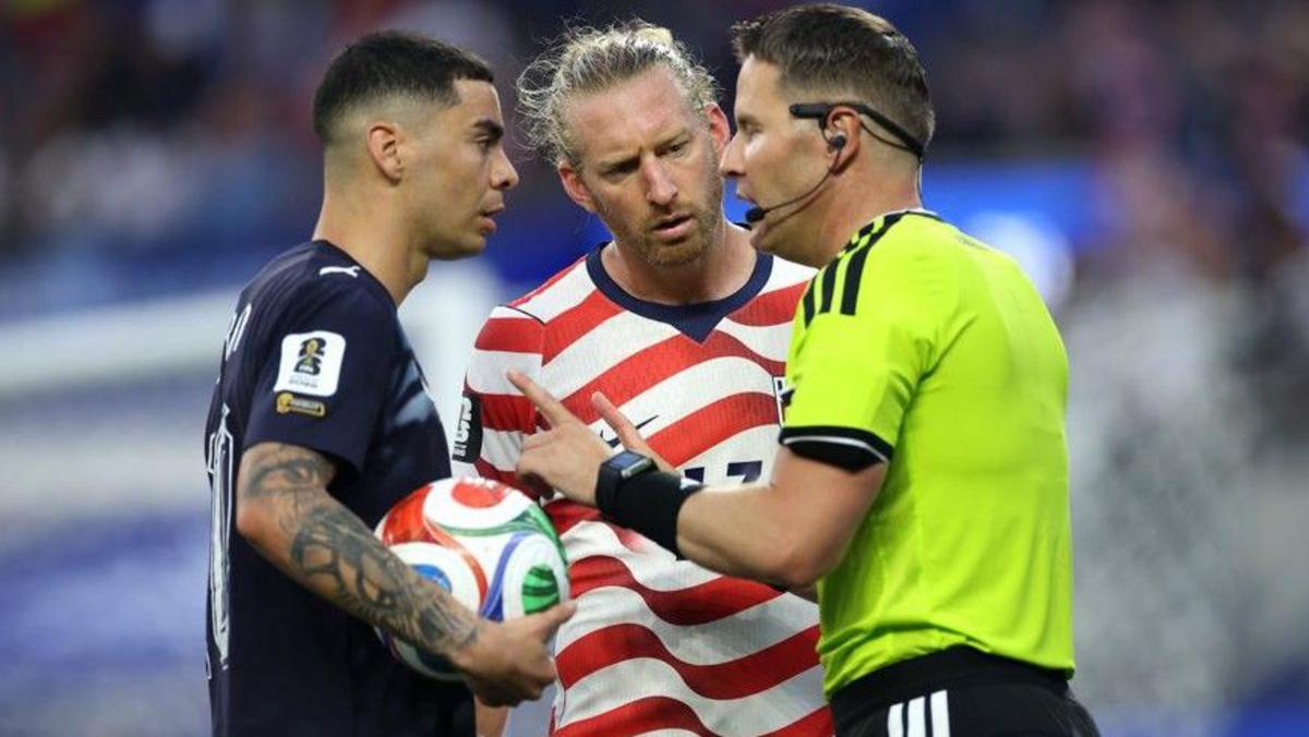 VAR Books Diver Instead of Victim in World Cup First