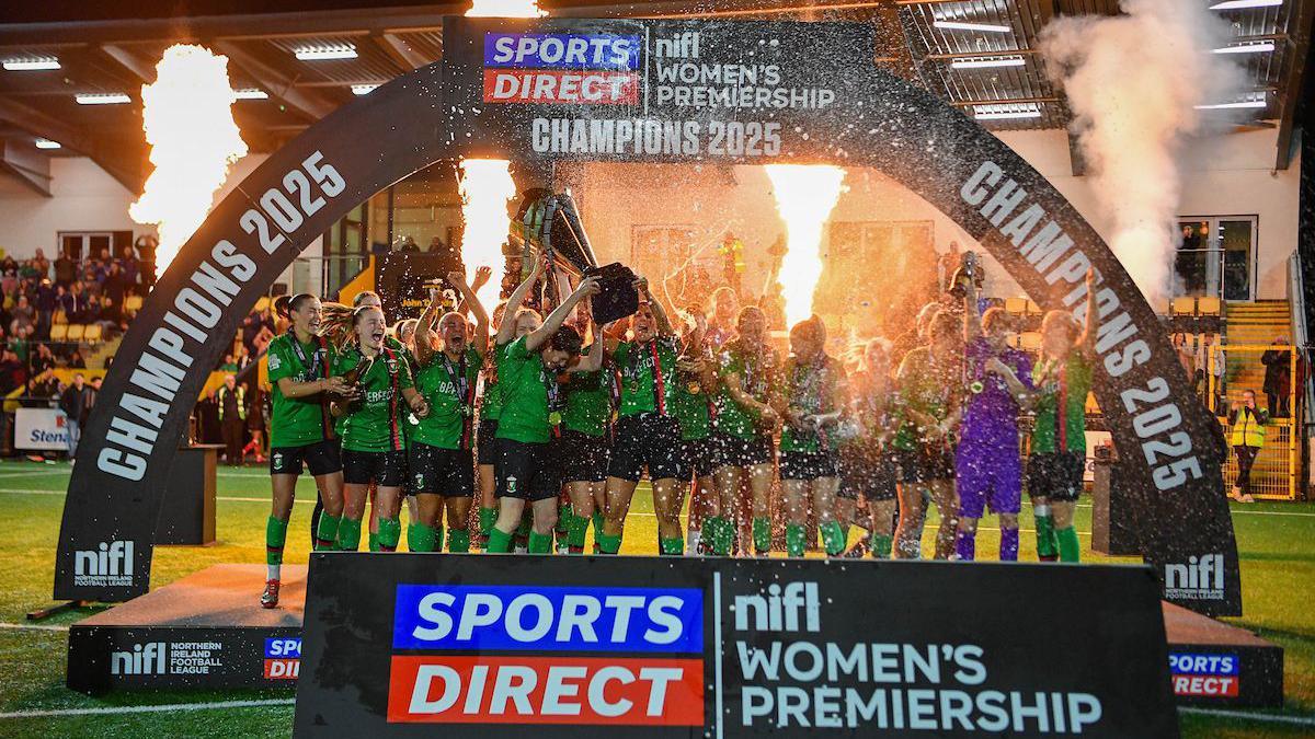 Glentoran celebrate title win