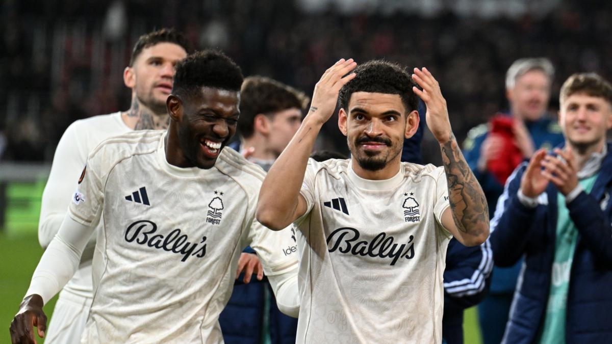Nottingham Forest sueña en Europa mientras lucha por la supervivencia en la Premier League