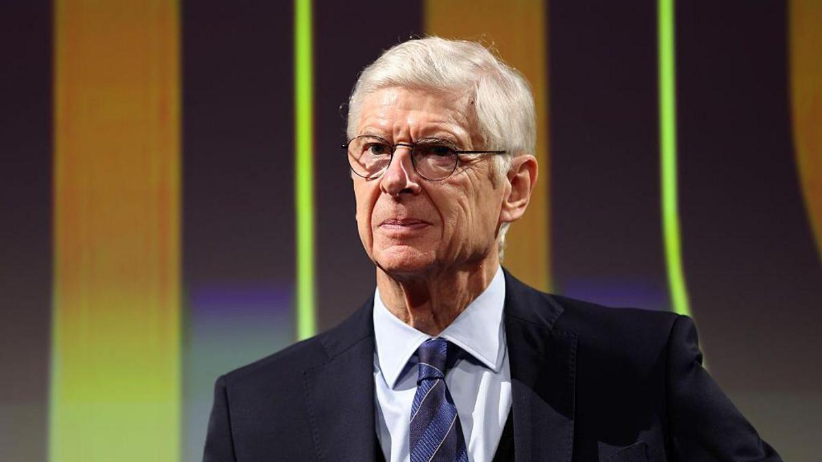 FIFA to Review Hydration Breaks After Fan Boos: Wenger