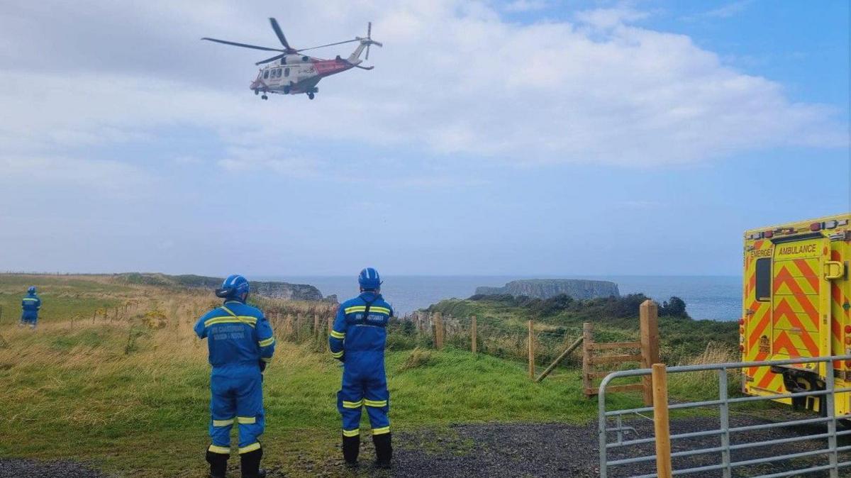 Coastguard teams at landing site 