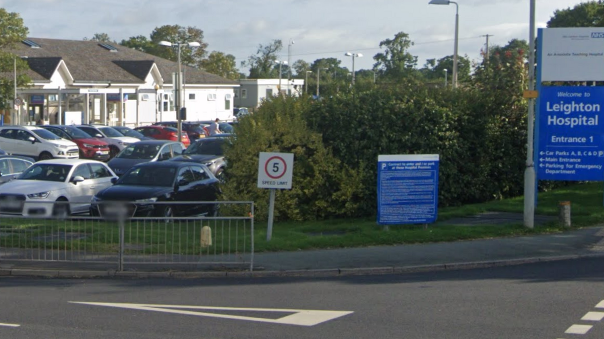 Entrance to Leighton Hospital