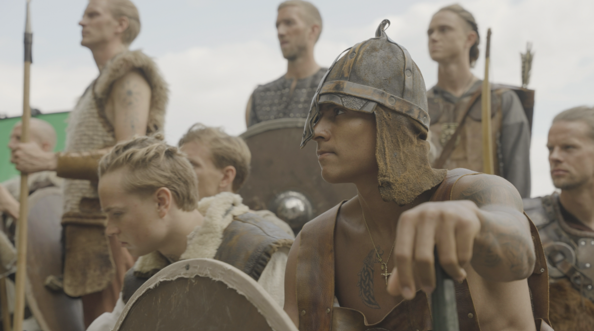 Antonio Nusa wearing a Viking helmet