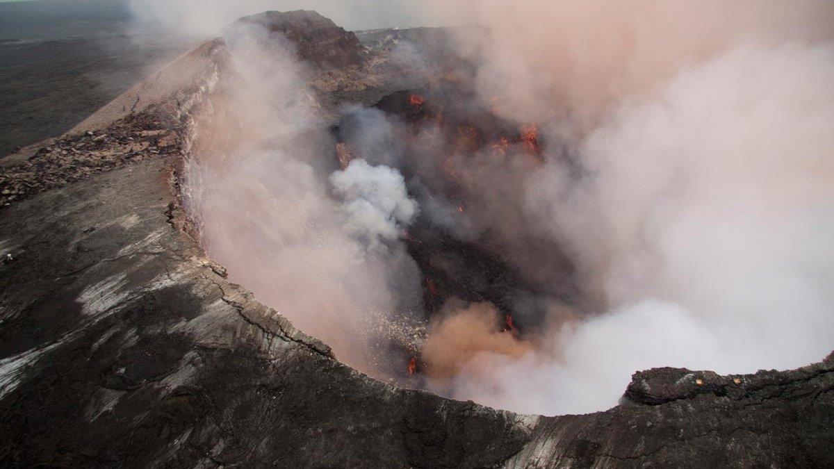 Kilauea erupting