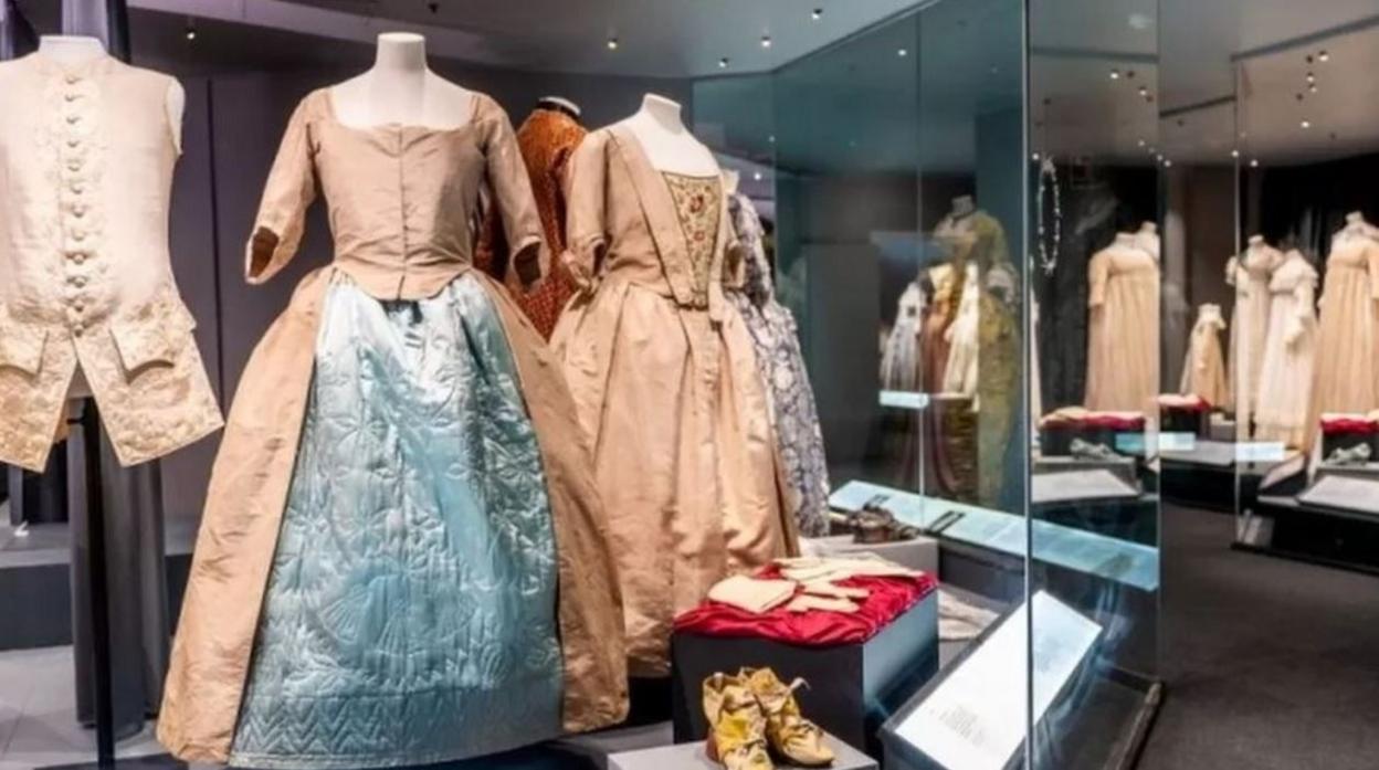 Old clothes on display in a museum 