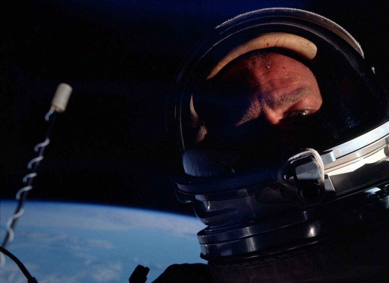 buzz-aldrin-in-space