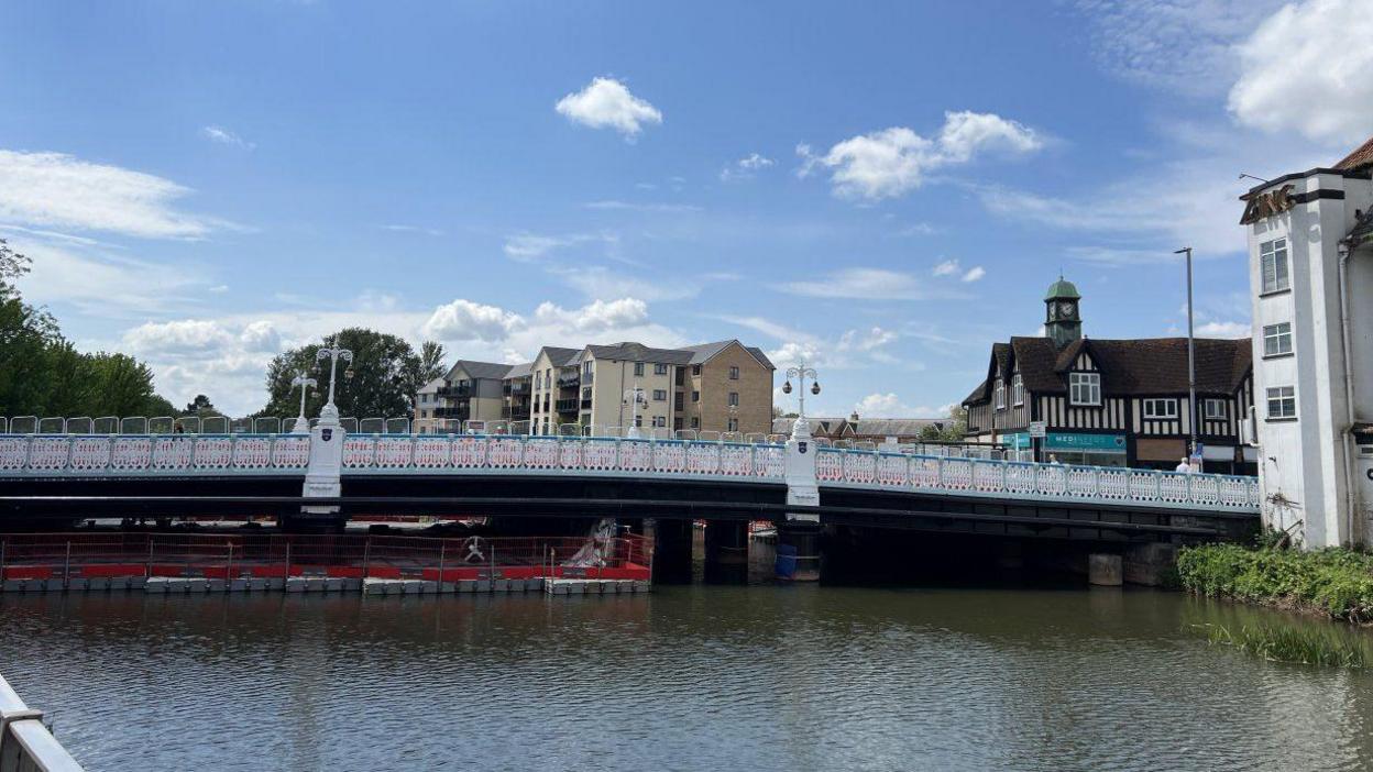 The Town Bridge spanning the River Tone