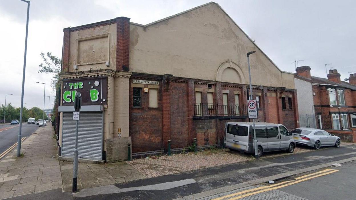 Street view of Ferham Park Avenue in Rotherham