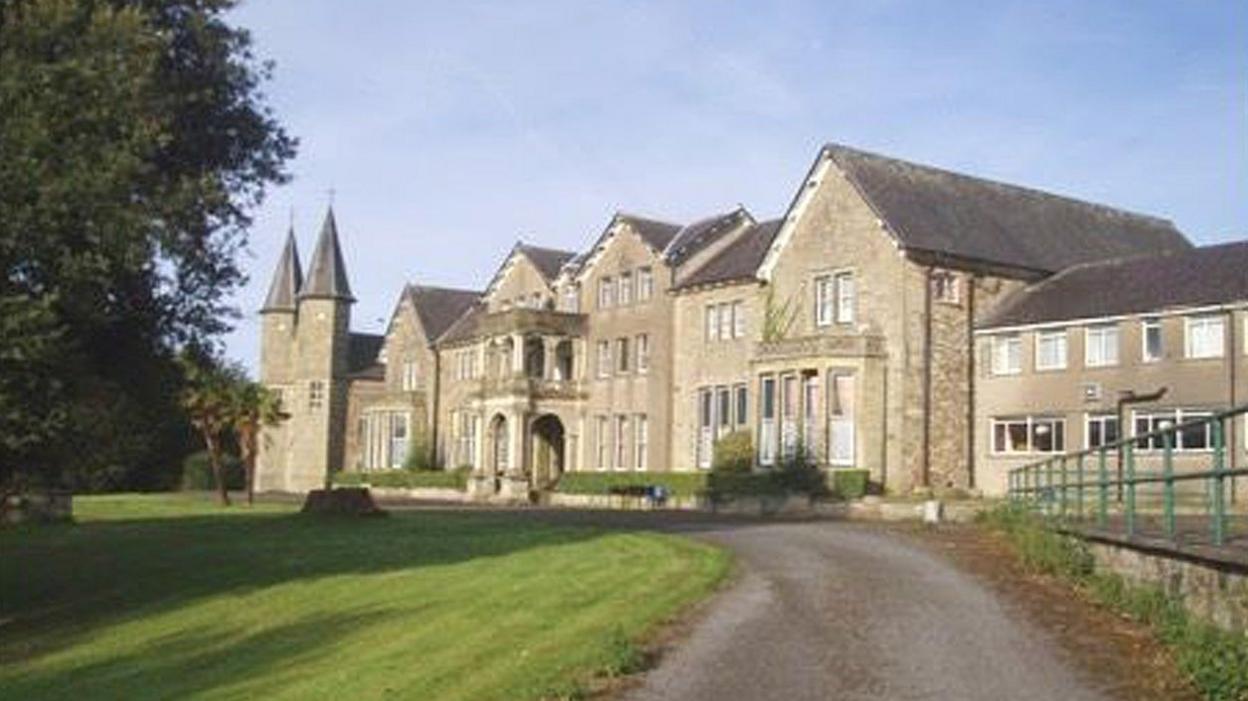 Highmead School