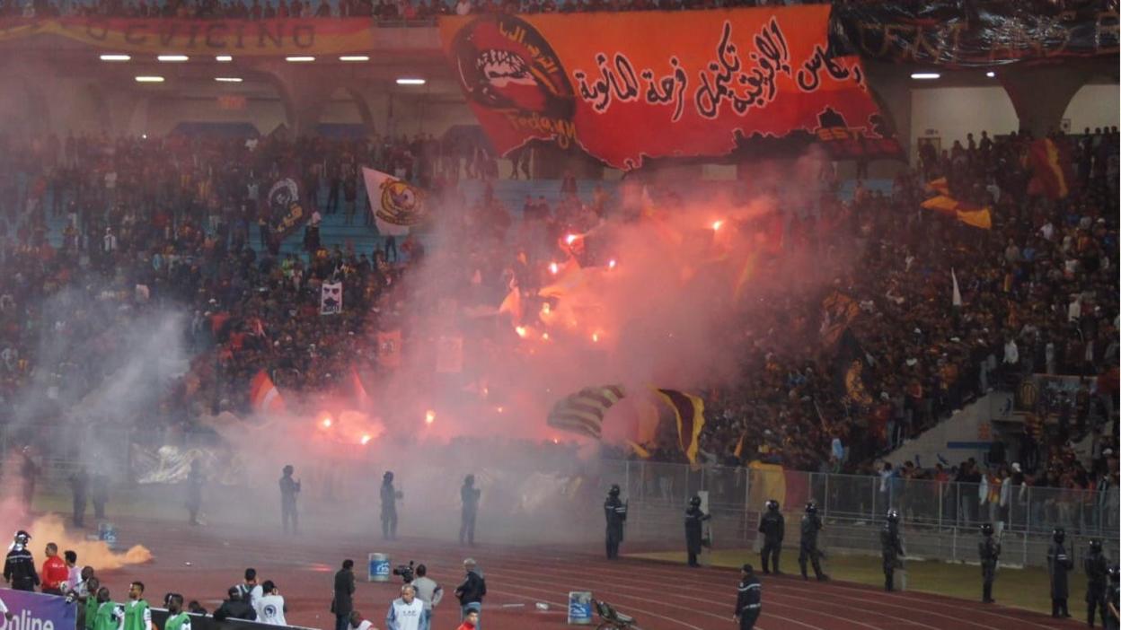 Esperance fans with flares