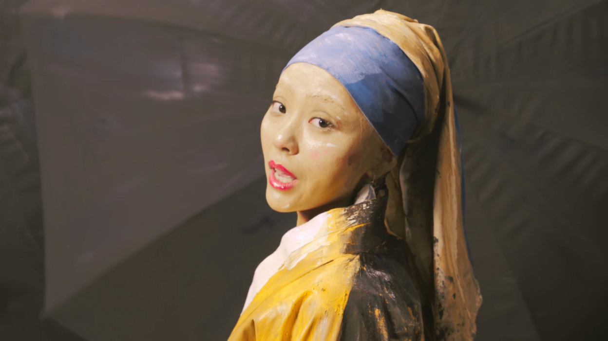 Still from Jane Zhang's "Dust My Shoulders Off" MV