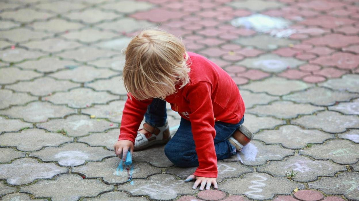 kid playing