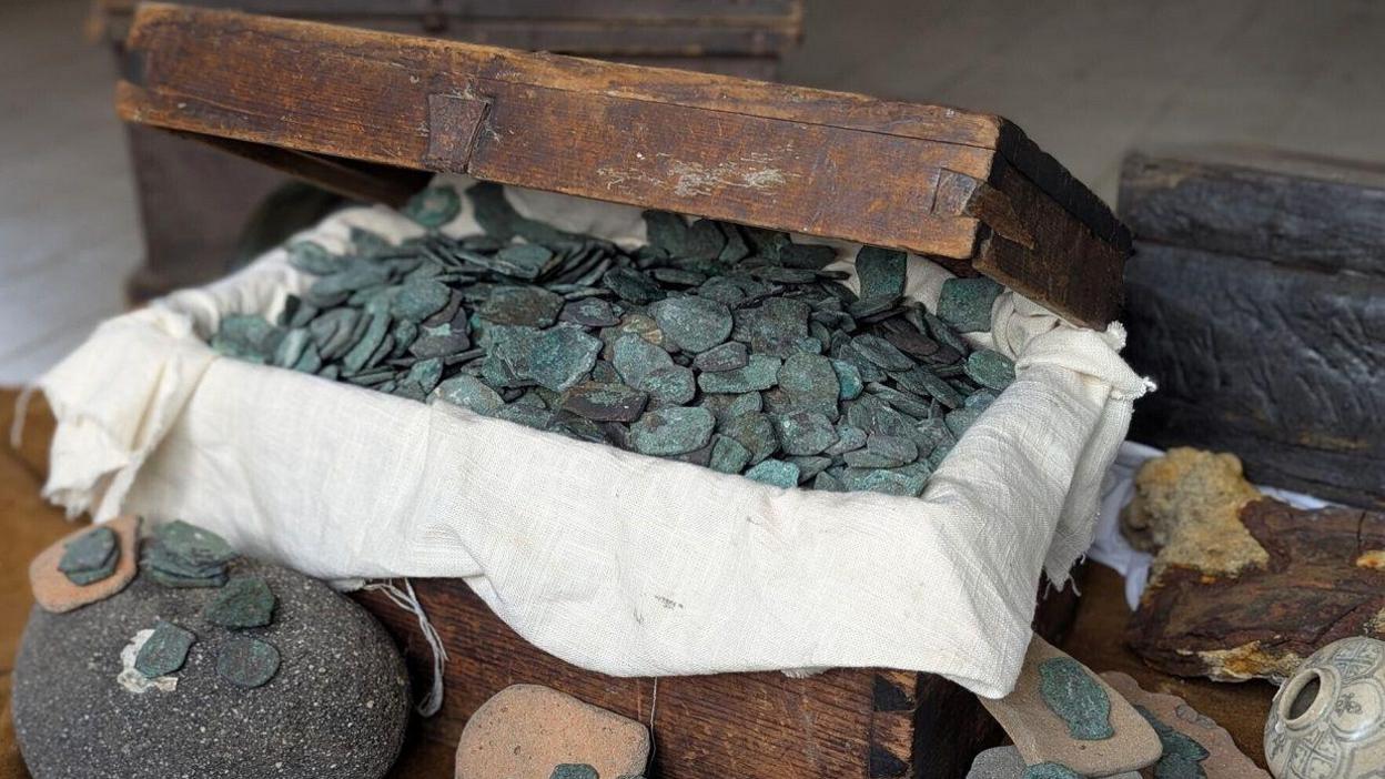 Treasure from Spanish shipwreck. 