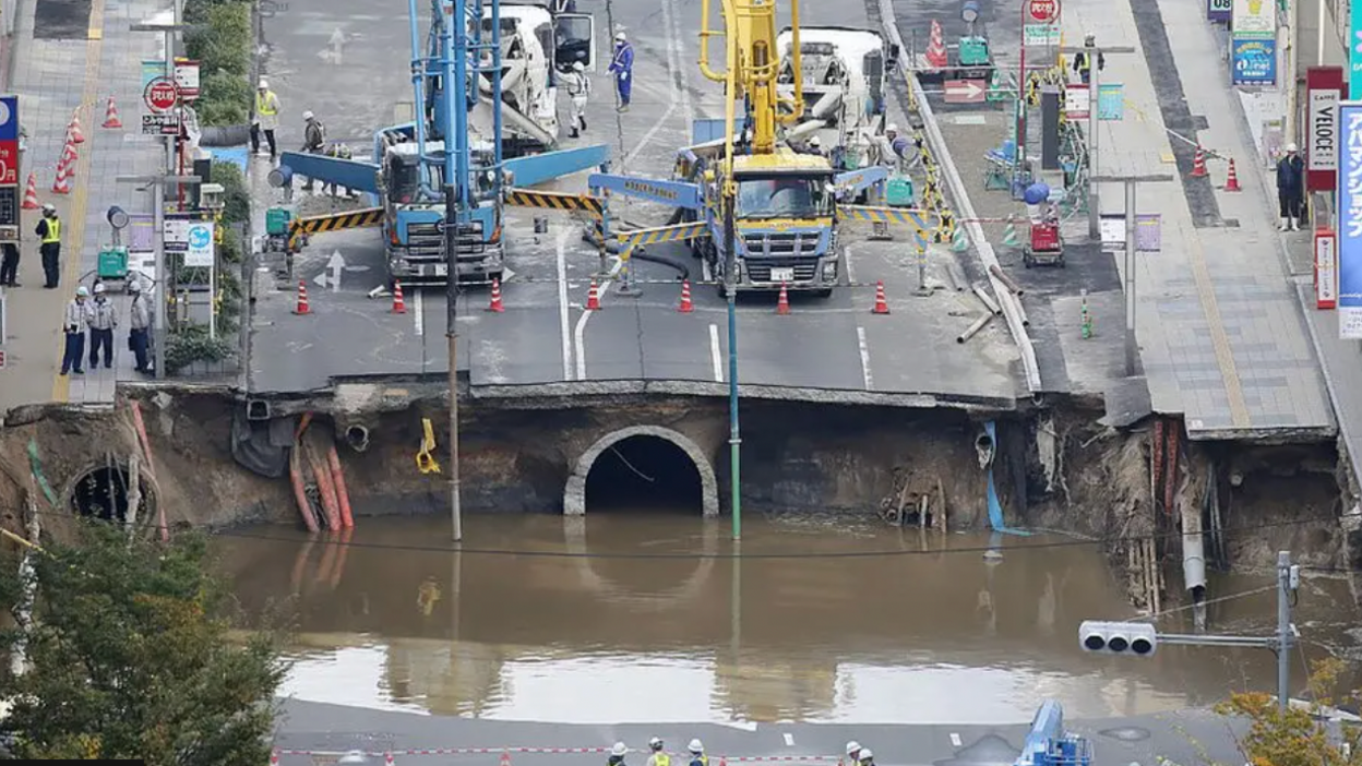 Sinkhole on road in Japan 