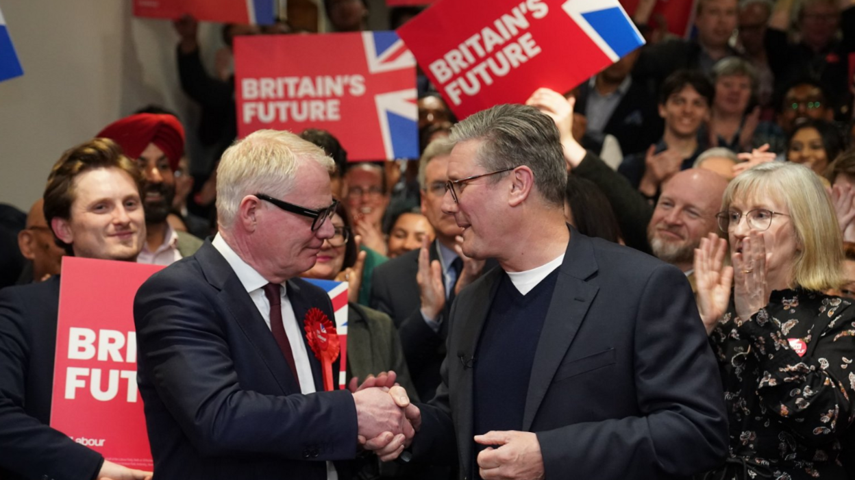 Richard Parker and Keir Starmer shake hands after Parker's win