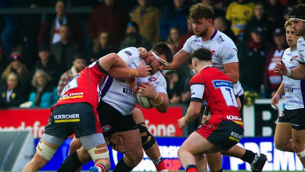 Gloucester v Cornish Pirates