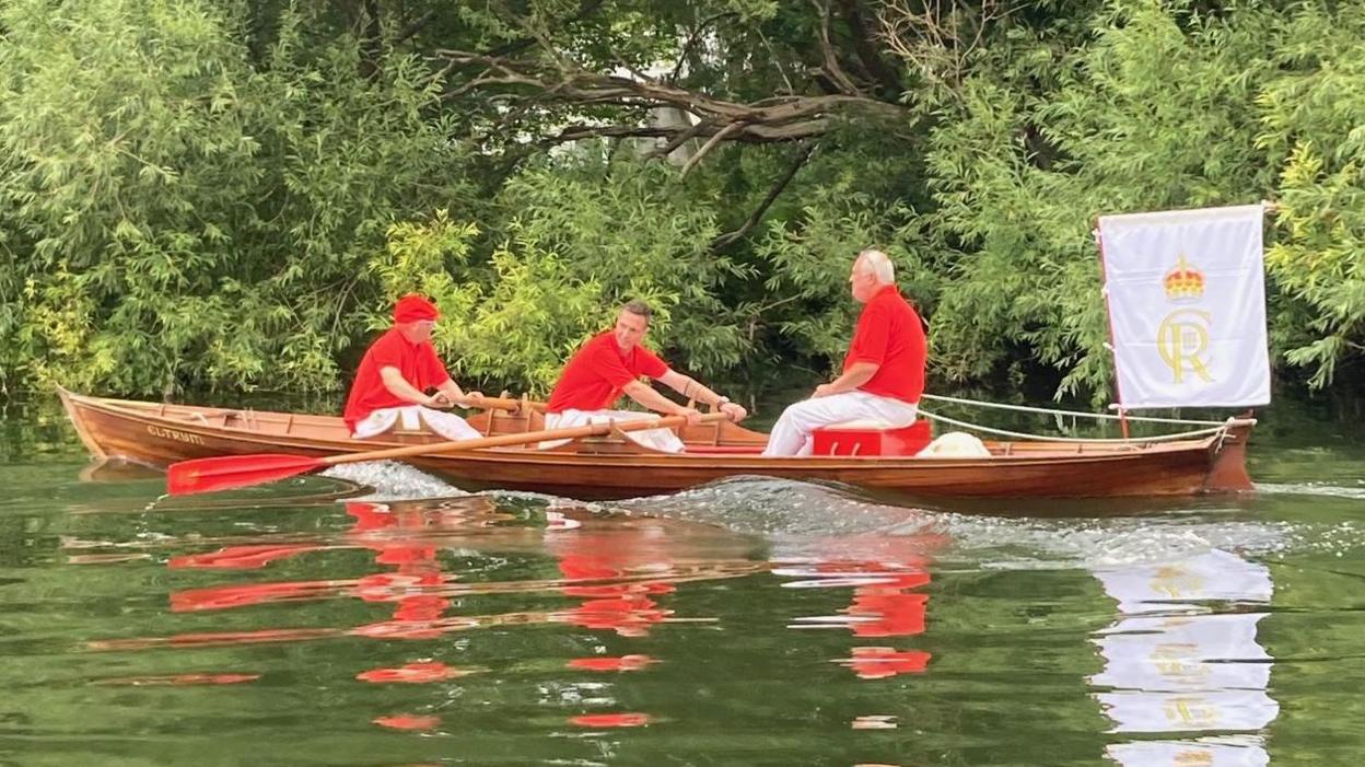 Swan upping on the Thames