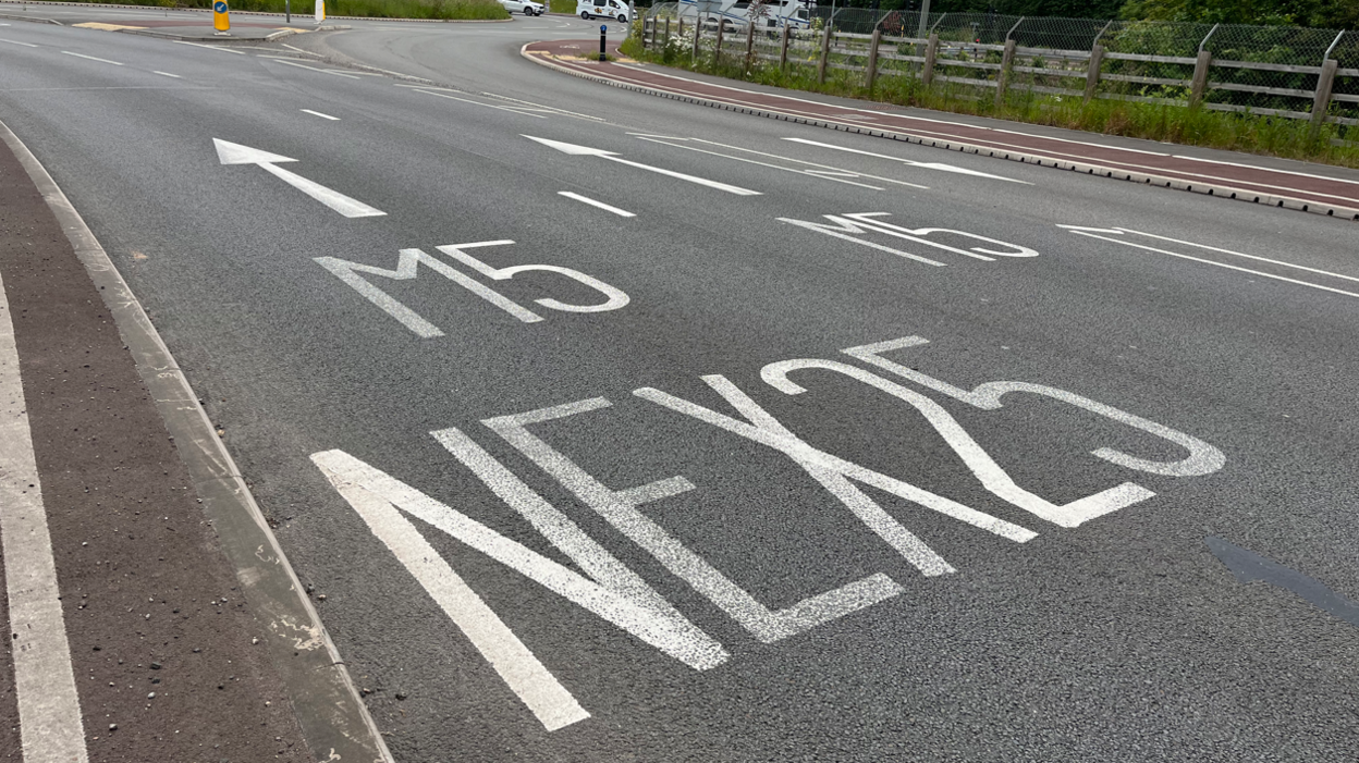 Nexus 25 markings on the road