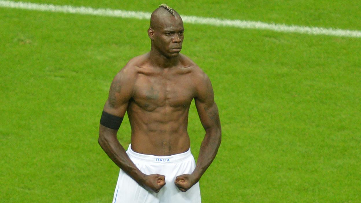 Balotelli scores for Italy Vs Germany