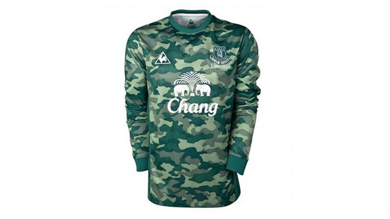 Everton kit 2011