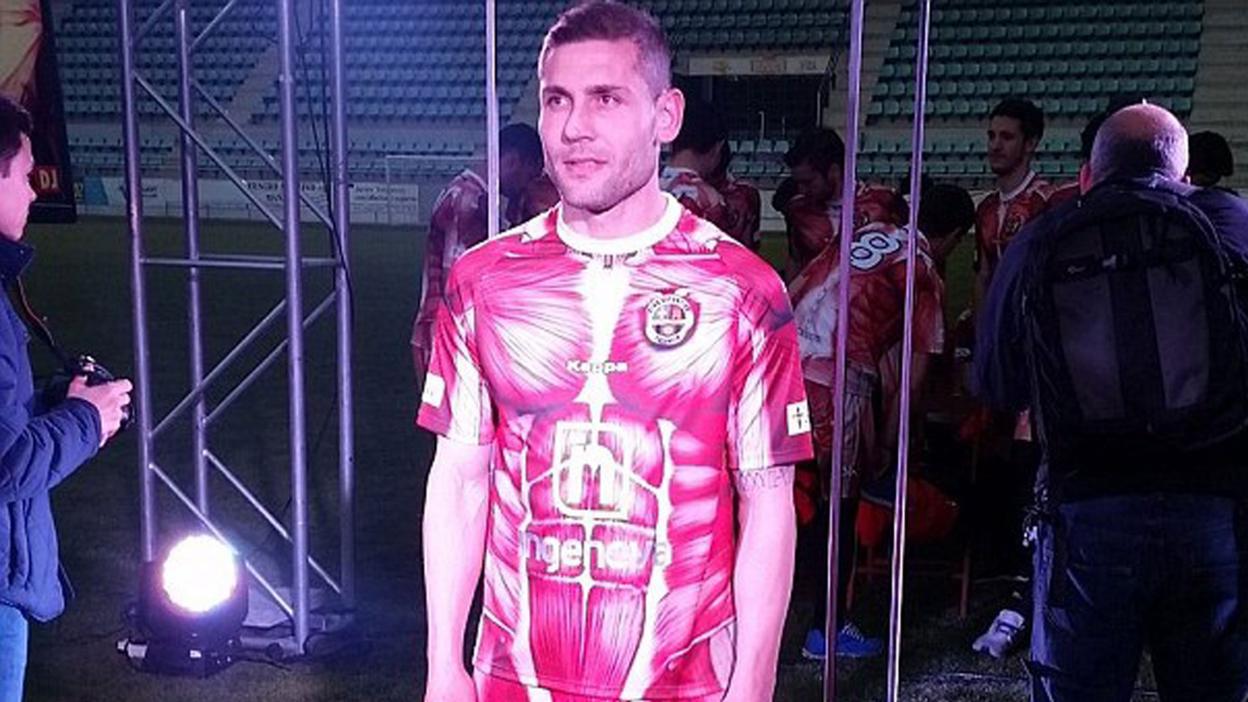 Deportivo Palencia kit. Image from @CDPalencia