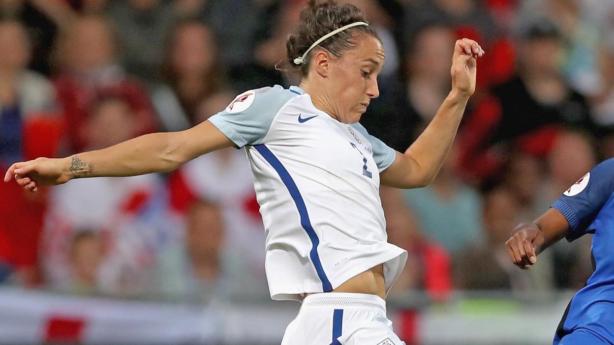 Lucy Bronze